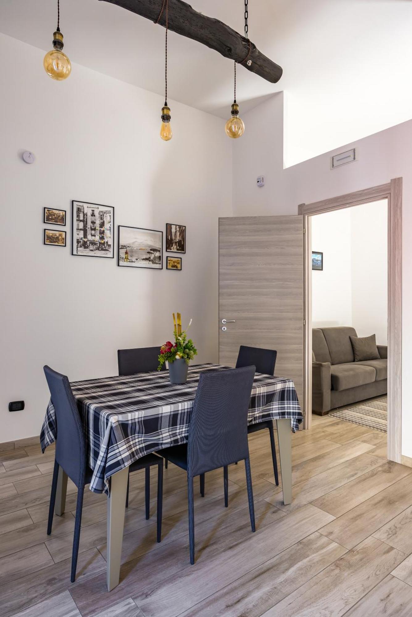 Palazzo Mormando - Modern Apartment Napoli Eksteriør billede