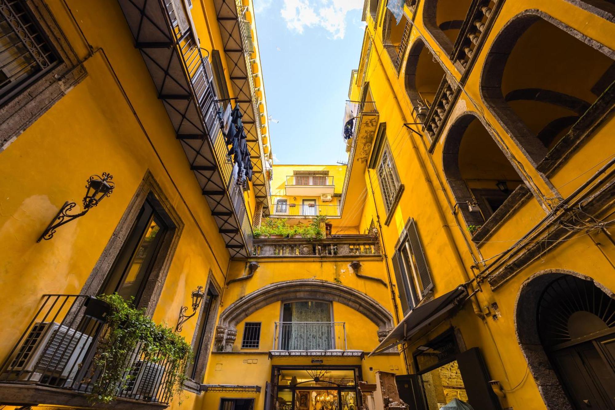Palazzo Mormando - Modern Apartment Napoli Eksteriør billede