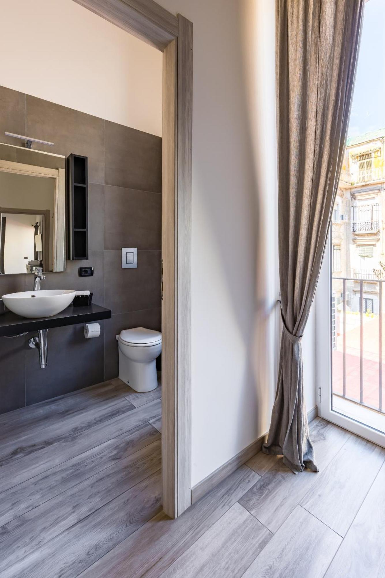 Palazzo Mormando - Modern Apartment Napoli Eksteriør billede