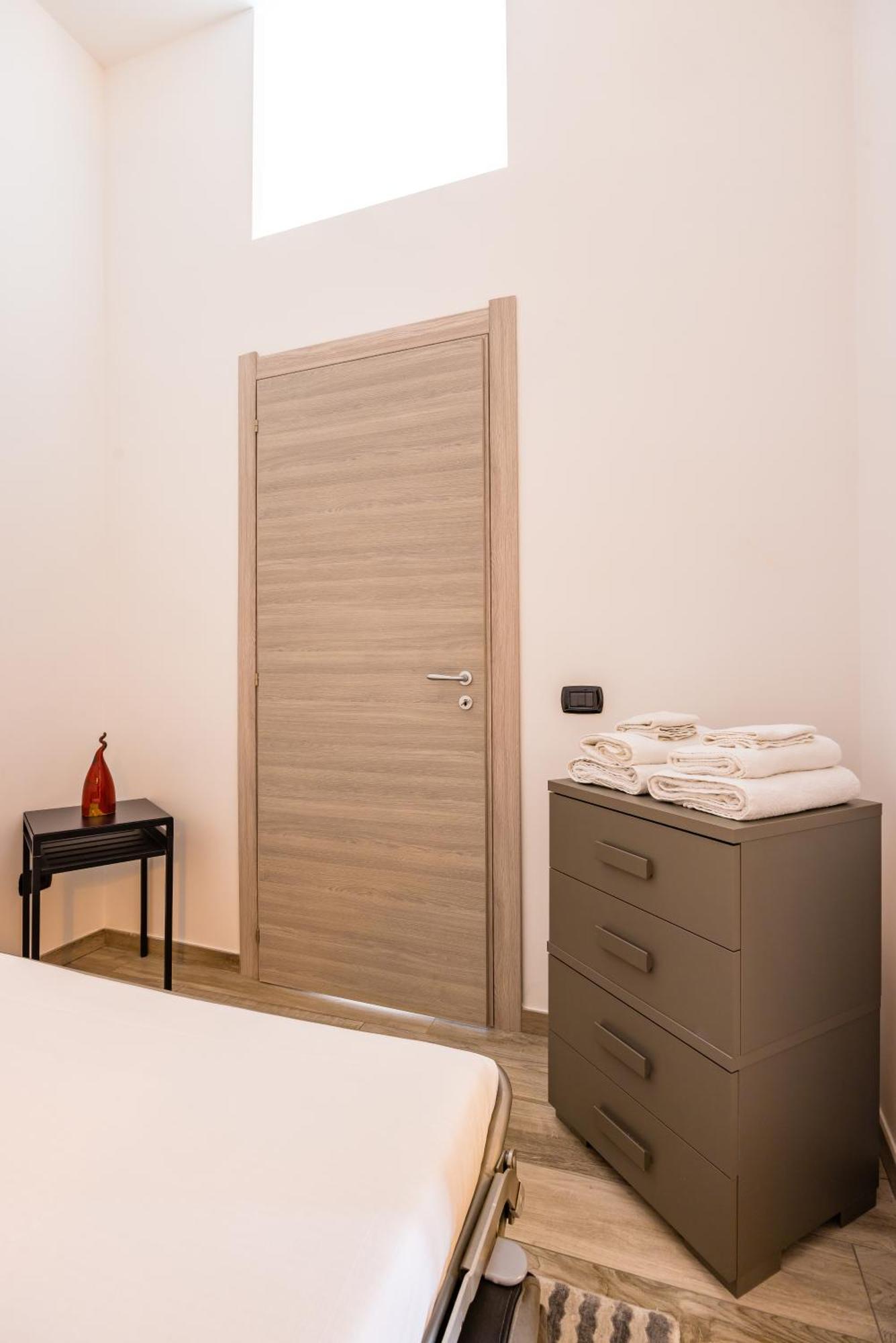 Palazzo Mormando - Modern Apartment Napoli Eksteriør billede